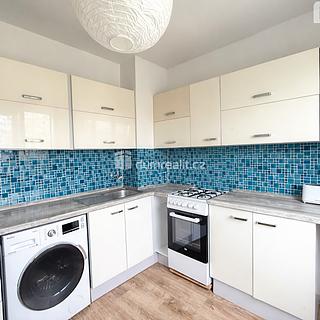 Pronájem bytu 2+1 60 m² Ústí nad Labem Severní Terasa, Oblá