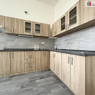 Pronájem bytu 2+kk 83 m² Modlany, Modlany