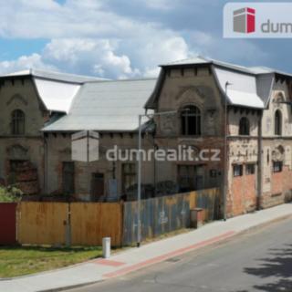 Prodej rodinného domu 506 m² Káraný