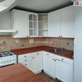 Prodej bytu 3+kk 88 m² Klášterec nad Ohří Miřetice u Klášterce nad Ohří, Boženy Němcové