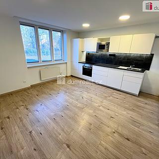 Pronájem bytu 2+kk 50 m&sup2; Uherské Hradiště