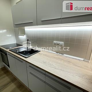 Pronájem bytu 2+kk 48 m² Praha