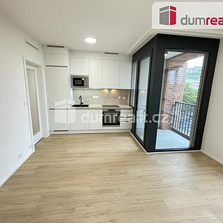 Pronájem bytu 1+kk, garsoniery 32 m&sup2; Praha