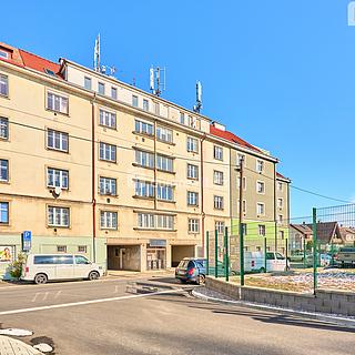 Prodej bytu 4+1 86 m² Karlovy Vary Rybáře, Rohová