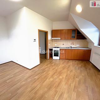 Pronájem bytu 2+kk 60 m² Uherské Hradiště, Hradební