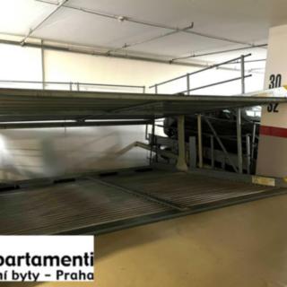 Pronájem parkovacího místa 13 m² Praha Smíchov, Na Zatlance