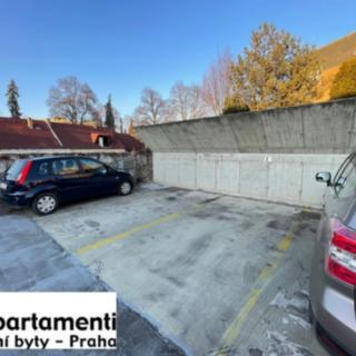 Pronájem parkovacího místa 12 m² Praha