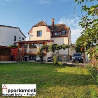 Prodej rodinného domu 220 m² Praha