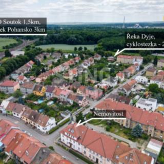 Prodej bytu 3+kk 141 m² Břeclav, Jiráskova