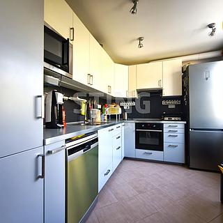 Prodej bytu 4+1 89 m² Velké Meziříčí, Bezděkov