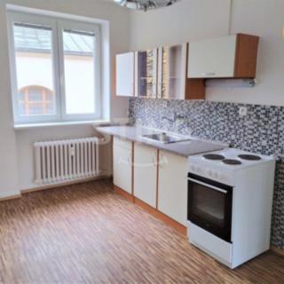 Pronájem bytu 2+1 64 m² Opava Město, Mnišská