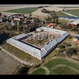 Pronájem skladu 500 m² Mankovice