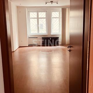 Pronájem kanceláře 132 m&sup2; Ostrava