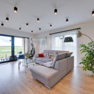 Prodej rodinného domu 183 m² Krásensko