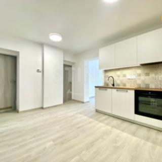 Pronájem bytu 2+1 57 m² Opava Předměstí, náměstí Svaté Trojice