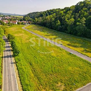Prodej stavební parcely 911 m² Police