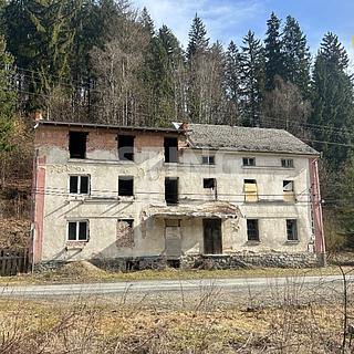 Prodej rodinného domu 700 m² Jindřichov