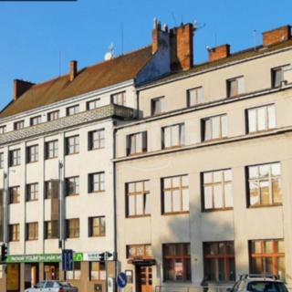 Pronájem obchodu 10 m² Uherské Hradiště, Všehrdova