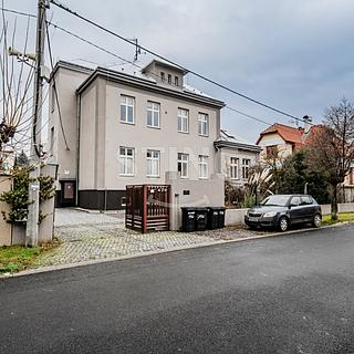 Pronájem bytu 2+1 70 m² Valašské Meziříčí