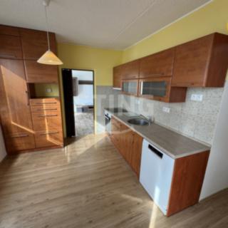 Pronájem bytu 3+1 61 m² Moravský Krumlov, Sídliště
