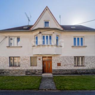 Prodej rodinného domu 258 m² Dvorce