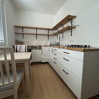 Pronájem bytu 2+1 50 m² Šumperk, 8. května