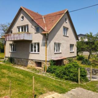 Prodej rodinného domu, 219m²