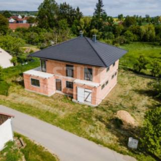 Prodej rodinného domu 285 m² Krhov