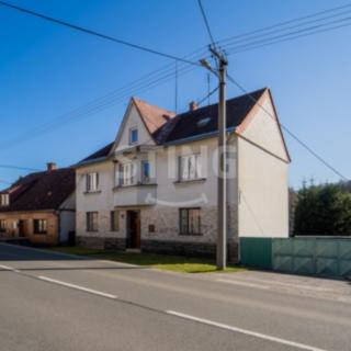Prodej rodinného domu 258 m² Dvorce, Olomoucká