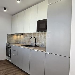 Pronájem bytu 1+kk, garsoniery, 40m²