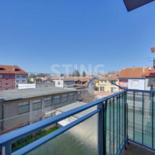 Pronájem bytu 2+1 70 m² Hodonín, Národní třída