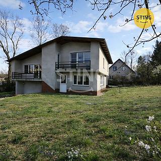 Prodej rodinného domu 190 m² Janovice