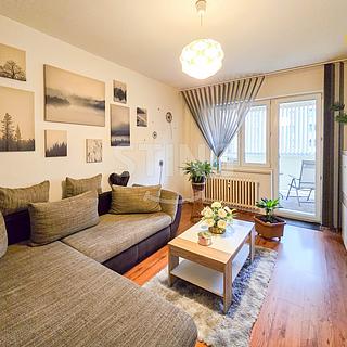 Prodej bytu 2+1 60 m² Karviná Mizerov, Majakovského