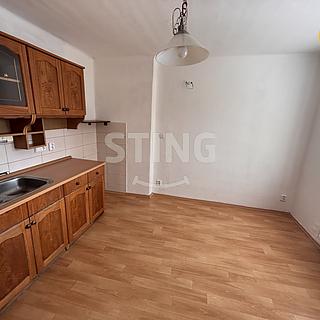 Pronájem bytu 1+1 35 m² Opava Kateřinky, 28. října