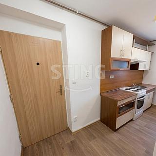 Pronájem bytu 3+kk 56 m² Zubří, Sídlištní