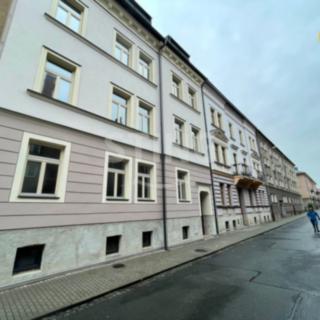 Pronájem kanceláře 64 m² Český Těšín, Smetanova