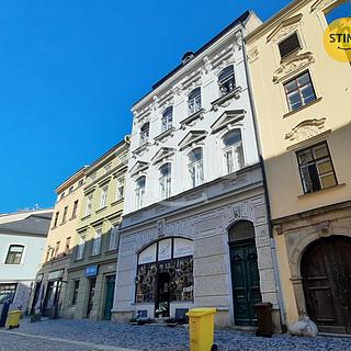 Pronájem bytu 1+kk a garsoniéry 40 m² Jihlava, Husova