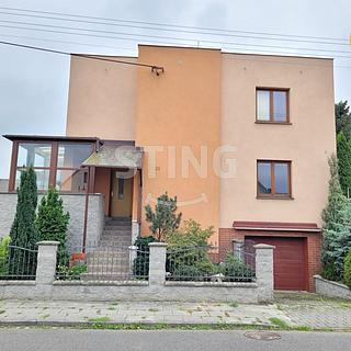 Pronájem rodinného domu 90 m² Opava Předměstí, Ovocná