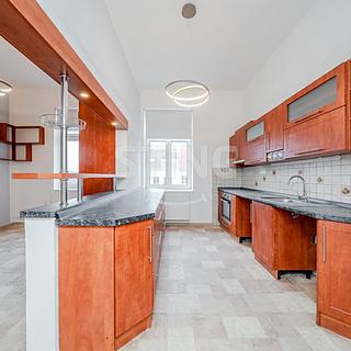 Pronájem bytu 3+1 100 m² Valašské Meziříčí