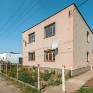 Prodej rodinného domu 140 m² Staré Jesenčany