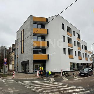 Pronájem bytu 1+kk a garsoniéry 35 m² Pardubice Bílé Předměstí, Husova