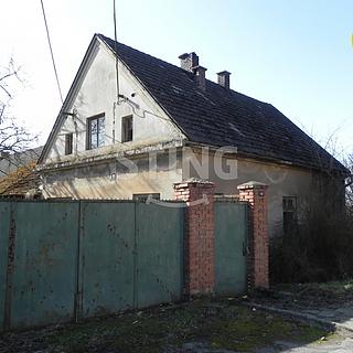 Prodej rodinného domu 220 m&sup2; Podolí