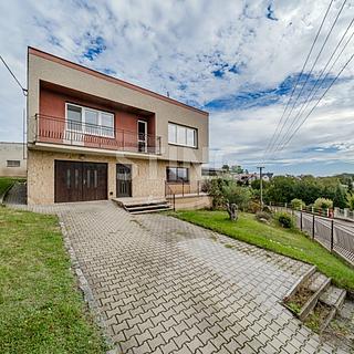 Prodej bytu 2+1 90 m² Dolní Lhota