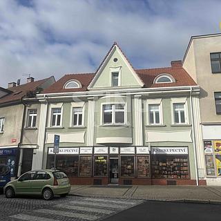 Pronájem bytu 4+1 99 m² Mělník, náměstí Karla IV.