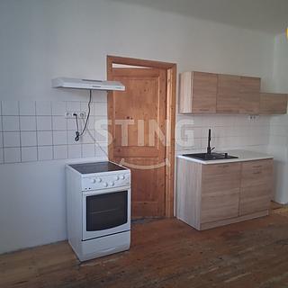 Pronájem bytu 3+1 61 m² Žďár nad Sázavou, Nádražní