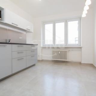 Pronájem bytu 2+1 68 m² Ostrava Moravská, Balcarova