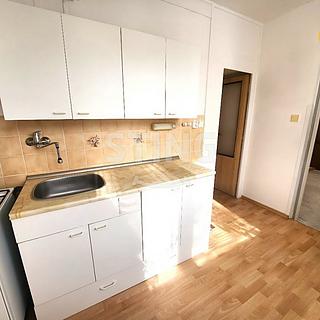 Pronájem bytu 1+1 39 m² Přerov