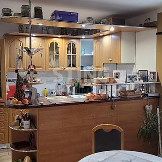 Pronájem bytu 5+kk 100 m² Strahovice