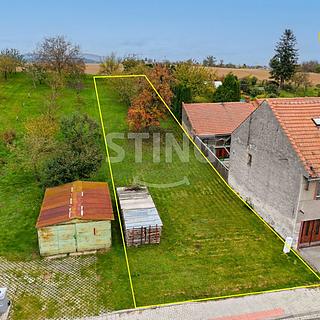 Prodej stavební parcely 619 m² Buk