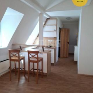 Pronájem bytu 1+kk a garsoniéry 28 m² Opava Kateřinky, Vrchní